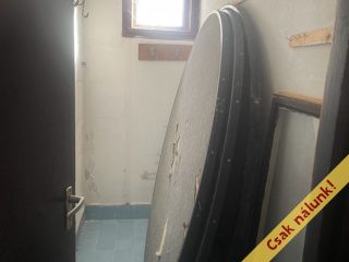 Eladó 100 m²-escsaládi ház Velence, Újtelepi utca: 75'000'000 Ft