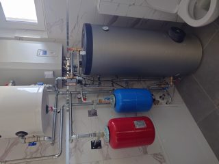 Eladó 91 m²-esikerház Velence (Velence) , Adria körút: 114'900'000 Ft