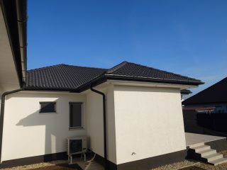 Eladó 91 m²-esikerház Velence (Velence) , Adria körút: 114'900'000 Ft