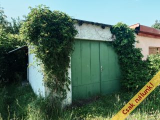 Eladó 38 m²-esüdülő Velence (Velence) , Balatoni út: 24'000'000 Ft