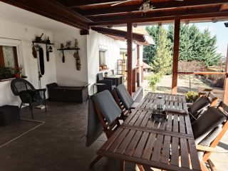 Eladó 150 m²-escsaládi ház Velence (Velence) , Bogrács utca: 139'000'000 Ft