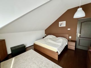 Eladó 202 m²-escsaládi ház Velence (Velence) , Kemping utca: 199'000'000 Ft