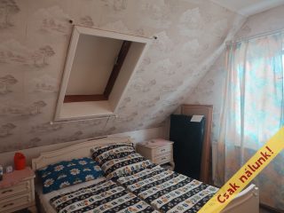Eladó 135 m²-escsaládi ház Velence (Velence) , Kemping utca: 89'900'000 Ft