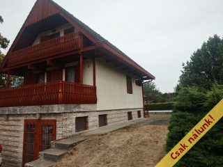 Eladó 135 m²-escsaládi ház Velence (Velence) , Kemping utca: 89'900'000 Ft