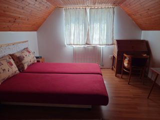 Eladó 176 m²-escsaládi ház Velence (Velence) , Tünde utca: 198'000'000 Ft