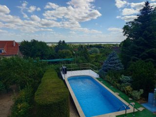 Eladó 176 m²-escsaládi ház Velence (Velence) , Tünde utca: 198'000'000 Ft