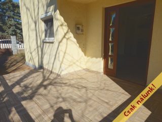 Eladó 50 m²-esüdülő Velence (Velence) , VI utca: 49'900'000 Ft