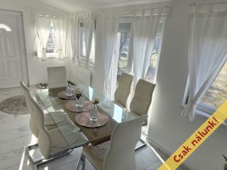 Eladó 120 m²-escsaládi ház Veresegyház, Csokonai utca: 139'900'000 Ft