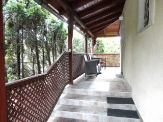 Eladó 130 m²-escsaládi ház Veresegyház, Fenyves utca: 109'900'000 Ft