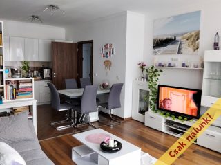 Eladó 55 m²-estársasházi lakás Veresegyház, Gyermekliget utca: 81'900'000 Ft