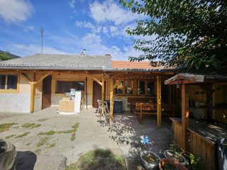 Eladó 160 m²-escsaládi ház Veresegyház, Patak utca: 113'000'000 Ft