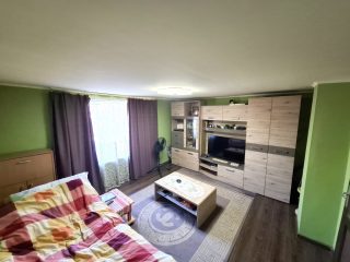 Eladó 150 m²-escsaládi ház Veresegyház, Petőfi utca: 94'500'000 Ft