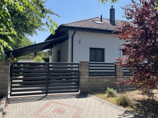 Eladó 76 m²-esikerház Veresegyház, Revetek közeli utca: 113'990'000 Ft