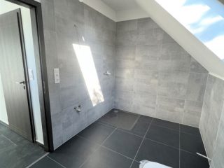 Eladó 160 m²-escsaládi ház Veresegyház, Salamon utca: 119'900'000 Ft