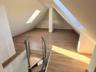 Eladó 160 m²-escsaládi ház Veresegyház, Salamon utca: 119'900'000 Ft