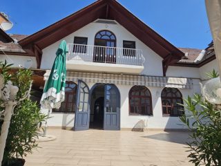 Eladó 848 m²-escsaládi ház Verőce, Árpád út: 415'000'000 Ft