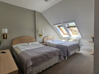 Eladó 848 m²-escsaládi ház Verőce, Árpád út: 415'000'000 Ft