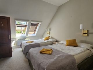 Eladó 848 m²-escsaládi ház Verőce, Árpád út: 415'000'000 Ft