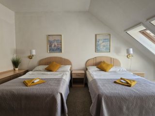 Eladó 848 m²-escsaládi ház Verőce, Árpád út: 415'000'000 Ft