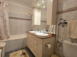 Eladó 935 m²-esvendéglátó egység utcai bejárattal Verőce, Árpád út: 415'000'000 Ft