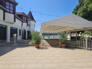 Eladó 935 m²-esvendéglátó egység utcai bejárattal Verőce, Árpád út: 415'000'000 Ft