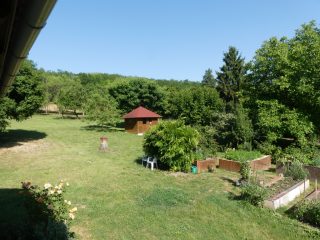 Eladó 165 m²-escsaládi ház Zalacsány, Örvényeshegy utca: 225'000'000 Ft