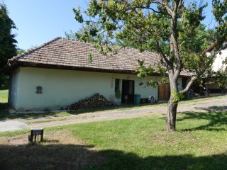 Eladó 165 m²-escsaládi ház Zalacsány, Örvényeshegy utca: 225'000'000 Ft