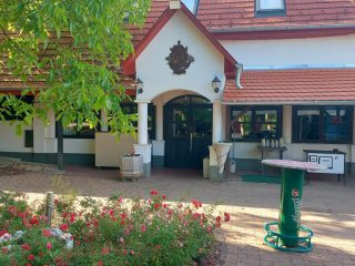 Eladó 320 m²-esegyéb vendéglátó egység Zamárdi, Helka út: 369'000'000 Ft