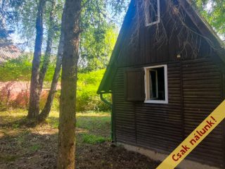 Eladó 10 m²-esüdülő Zebegény, Szegfű utca utca: 34'900'000 Ft