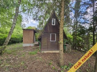 Eladó 10 m²-esüdülő Zebegény, Szegfű utca utca: 34'900'000 Ft