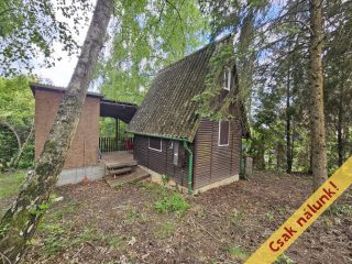 Eladó 10 m²-esüdülő Zebegény, Szegfű utca utca: 34'900'000 Ft