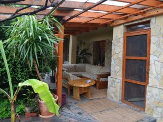 Eladó 285 m²-escsaládi ház Zsámbék, Petőfi Sándor utca: 120'000'000 Ft