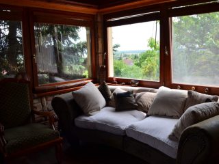 Eladó 285 m²-escsaládi ház Zsámbék, Petőfi Sándor utca: 120'000'000 Ft