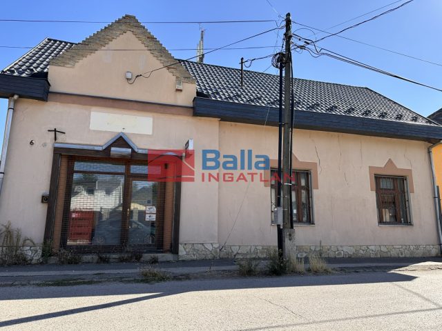 Eladó 140 m²-escsaládi ház Aszód, Ady Endre utca: 110'000'000 Ft