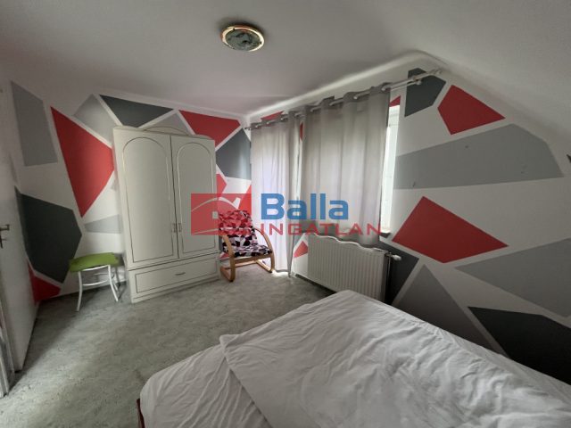 Eladó 180 m²-escsaládi ház Balatonkeresztúr, Balatonhoz közel: 119'000'000 Ft