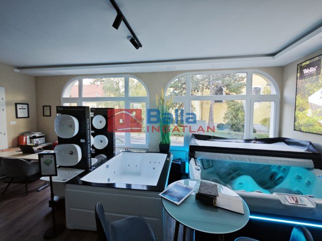 Eladó 161 m²-esüzlethelyiség utcai bejárattal Budakeszi, Központ: 88'900'000 Ft