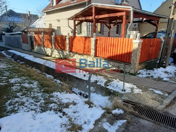 Eladó 140 m²-escsaládi ház Budaörs, Városközpont utca: 119'500'000 Ft