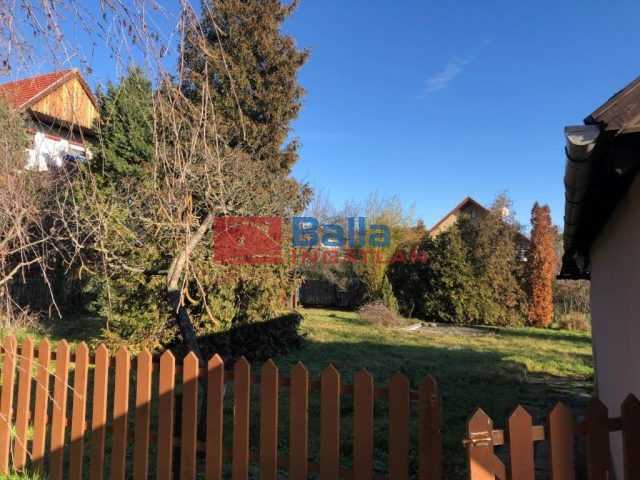 Eladó 216 m²-escsaládi ház Budaörs, Verseny utca: 230'000'000 Ft