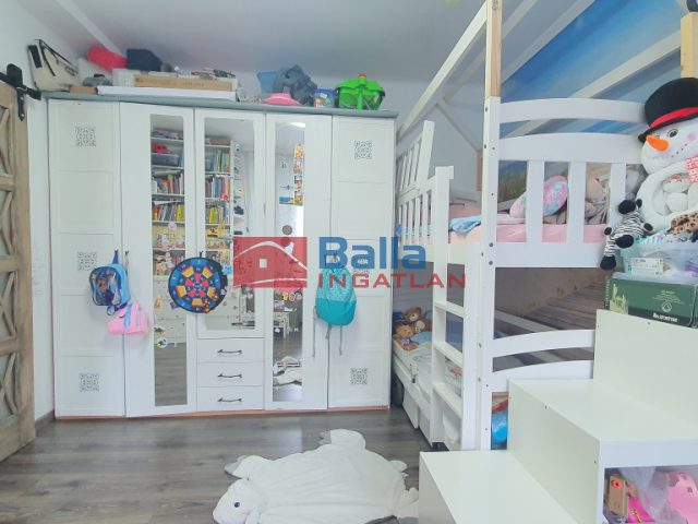 Eladó 67 m²-estársasházi lakás II. kerület (Kurucles) , LABANC utca: 145'000'000 Ft