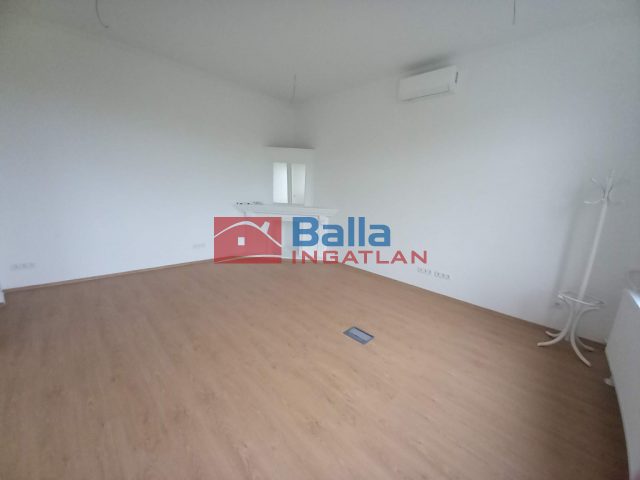 Kiadó 82 m²-eslakásban kialakított iroda II. kerület (Országút) , Szilágyi Erzsébet fasor: 500'000 Ft