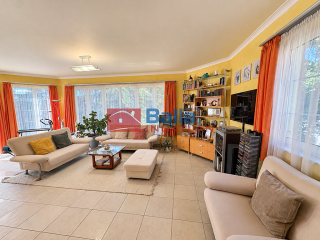 Eladó 238 m²-esikerház II. kerület (Pesthidegkút-Ófalu II/A.) , Pesthidegkút-Ófalu: 219'000'000 Ft