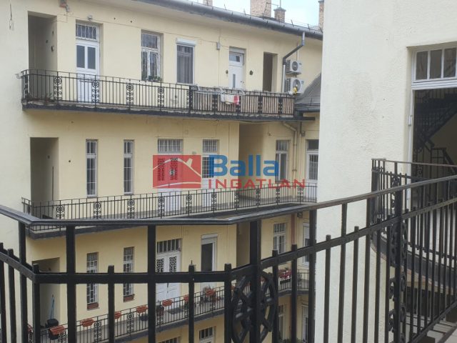 Eladó 90 m²-estársasházi lakás II. kerület (Rózsadomb) , ZIVATAR utca: 121'000'000 Ft