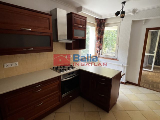 Kiadó 185 m²-estársasházi lakás II. kerület (Zöldmál) , Felső Zöldmáli út: 600'000 Ft