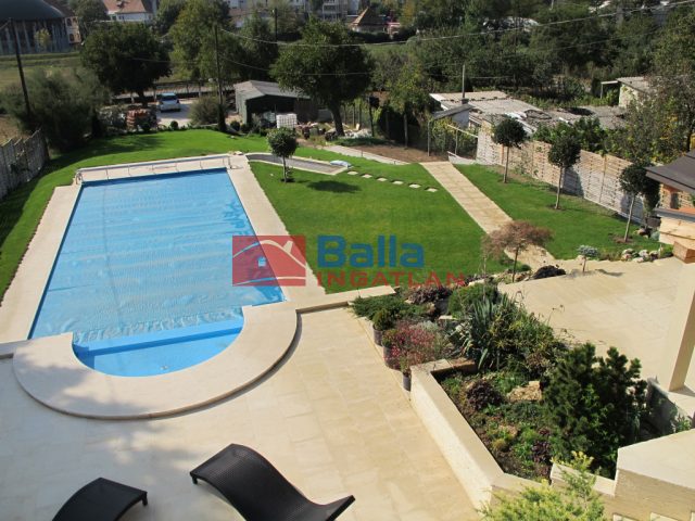 Kiadó 200 m²-escsaládi ház III. Kerület (Aranyhegy) , Aranyvölgy utca: 3'500 EUR