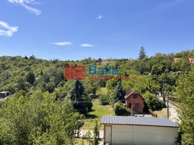 Eladó 89 m²-escsaládi ház III. Kerület (Békásmegyer- Ófalu) , Békásmegyer-Ófalu utca: 69'900'000 Ft