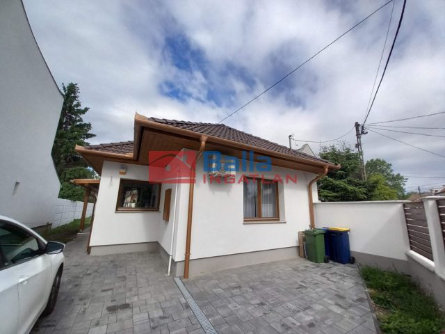 Kiadó 96 m²-escsaládi ház III. Kerület (Csillaghegy) , Botond utca: 700'000 Ft