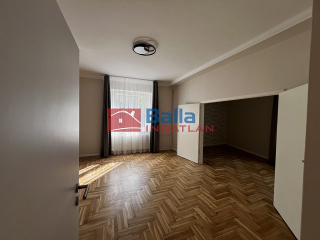 Eladó 53 m²-estársasházi lakás III. Kerület (Filatorigát) , Hunor utca: 92'000'000 Ft
