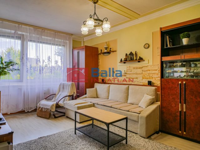 Eladó 73 m²-estársasházi lakás III. Kerület (Pók utcai ltp) , Amfiteátrum utca: 93'900'000 Ft