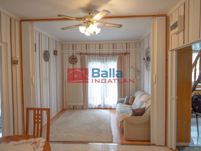 Eladó 270 m²-escsaládi ház III. Kerület (Szépvölgy) , Virág Benedek utca: 388'000'000 Ft