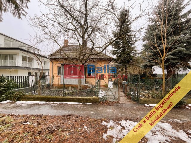 Eladó 80 m²-escsaládi ház III. Kerület (Törökkő) , Bojtár utca: 168'000'000 Ft